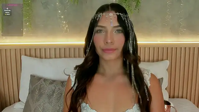 Snapshot of Lia_Montclair chatting on June 2026 12:20:02 PM Lia Montclair online show from June 2026 12:20:02 PM