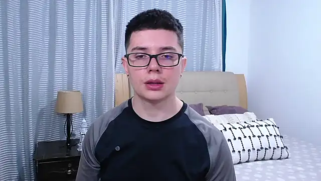 BlackFoXXX69 online show from April 2026 08:36:01 PM