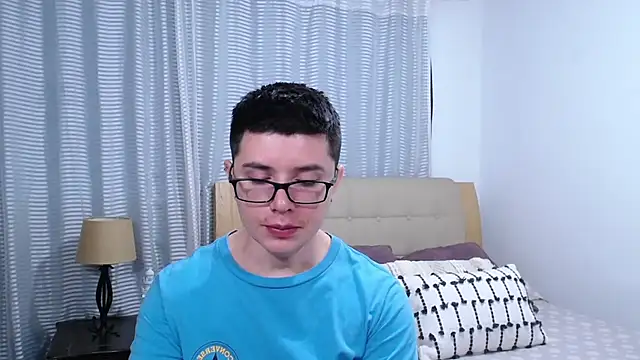 BlackFoXXX69 online show from April 2026 07:58:01 PM