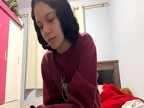 Snapshot of IvyDesirer chatting on March 2026 01:33:01 AM IvyDesirer online show from March 2026 01:33:01 AM