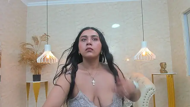 Snapshot of Lunaa_Abril chatting on March 2026 04:08:01 AM Lunaa Abril online show from March 2026 04:08:01 AM