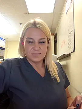 LadyB07 online show from May 2026 08:35:02 PM
