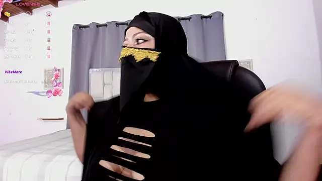 zafiro ziz online show from March 2026 12:43:02 PM