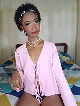 Snapshot of TinnaPeyton chatting on June 2026 03:40:02 PM TinnaPeyton online show from June 2026 03:40:02 PM