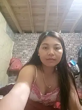 Linhna20 online show from March 2026 07:35:01 PM