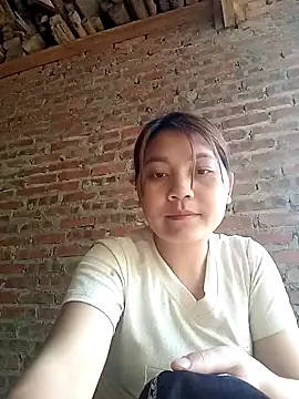 Linhna20 online show from April 2026 01:58:01 AM