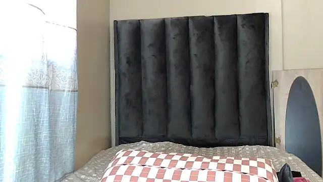 LexyDiana online show from April 2026 06:06:01 AM