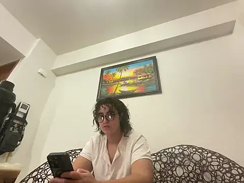 Snapshot of yassiestar chatting on February 2026 09:38:02 PM yassiestar online show from February 2026 09:38:02 PM