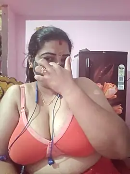 Snapshot of tamil_lathikaaa chatting on May 2026 05:06:02 PM tamil lathikaaa online show from May 2026 05:06:02 PM