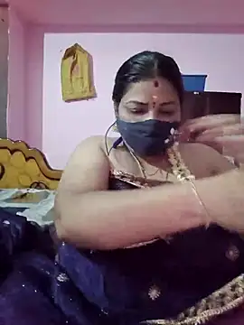 Snapshot of tamil_lathikaaa chatting on May 2026 06:49:01 PM tamil lathikaaa online show from May 2026 06:49:01 PM