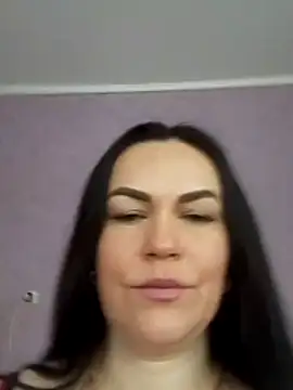 Snapshot of AmyLove471 chatting on April 2026 09:33:02 AM AmyLove471 online show from April 2026 09:33:02 AM