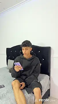 DiamondEssence online show from March 2026 02:07:02 AM