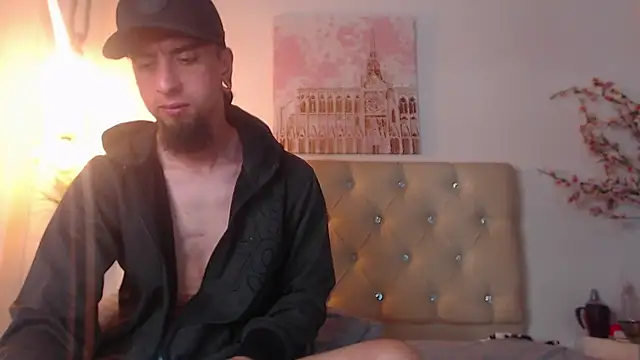 Snapshot of Rommen_N_Zoe chatting on May 2026 11:44:02 PM Rommen N Zoe online show from May 2026 11:44:02 PM