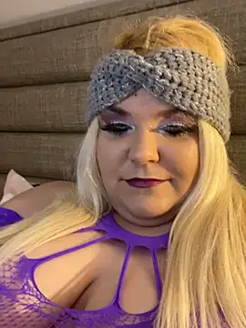 Smileygirly online show from March 2026 11:20:01 PM