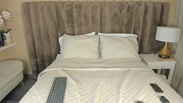 SofiBaez online show from April 2026 09:52:01 PM