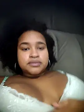 Snapshot of DaniS_C chatting on March 2026 03:01:02 AM DaniS C online show from March 2026 03:01:02 AM