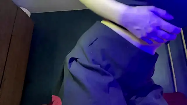 ShariLappas online show from April 2026 08:23:01 AM