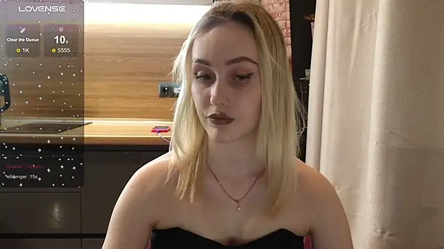 Snapshot of Bella_Villen chatting on July 2026 04:39:33 PM Bella Villen online show from July 2026 04:39:33 PM