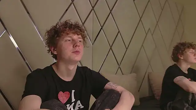 Snapshot of Mickey_Hawk chatting on February 2026 05:07:02 AM Mickey Hawk online show from February 2026 05:07:02 AM