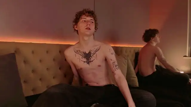 Snapshot of Mickey_Hawk chatting on March 2026 04:18:02 AM Mickey Hawk online show from March 2026 04:18:02 AM