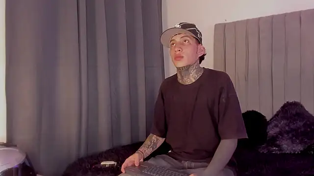 Snapshot of im_dantee chatting on February 2026 04:23:02 AM im dantee online show from February 2026 04:23:02 AM