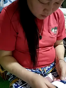 phay79 online show from April 2026 12:32:02 PM