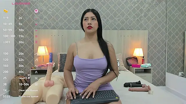 Snapshot of martina_ayala chatting on June 2026 11:13:02 AM martina ayala online show from June 2026 11:13:02 AM