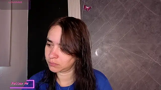 Snapshot of _VALERIAGOMEZ chatting on May 2026 11:26:02 AM VALERIAGOMEZ online show from May 2026 11:26:02 AM