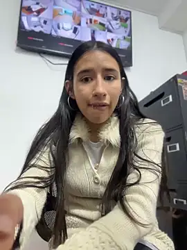 Snapshot of LilyRossi_ chatting on May 2026 12:57:01 PM LilyRossi online show from May 2026 12:57:01 PM