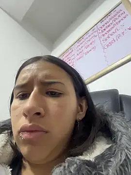 Snapshot of LilyRossi_ chatting on June 2026 11:46:02 AM LilyRossi online show from June 2026 11:46:02 AM