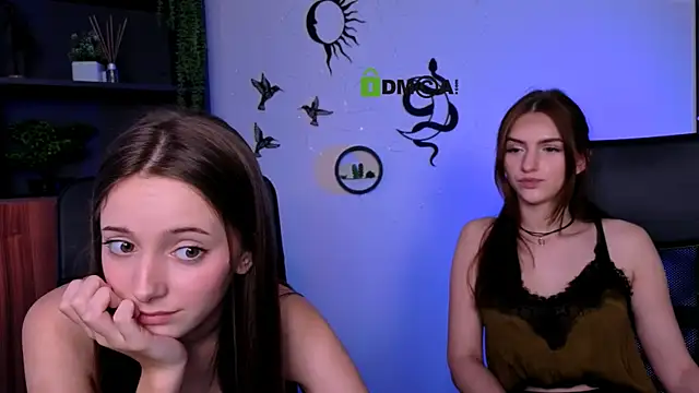 Snapshot of chloe_ley chatting on July 2026 09:15:02 AM chloe ley online show from July 2026 09:15:02 AM