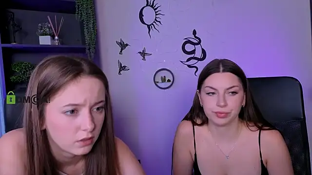Snapshot of chloe_ley chatting on July 2026 09:23:01 AM chloe ley online show from July 2026 09:23:01 AM