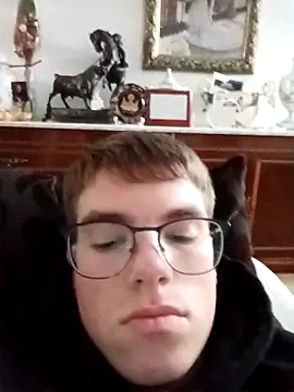 Snapshot of Alejandro27003 chatting on March 2026 03:40:02 PM Alejandro27003 online show from March 2026 03:40:02 PM