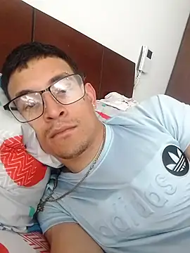 Wladimirxxx online show from March 2026 06:58:01 PM