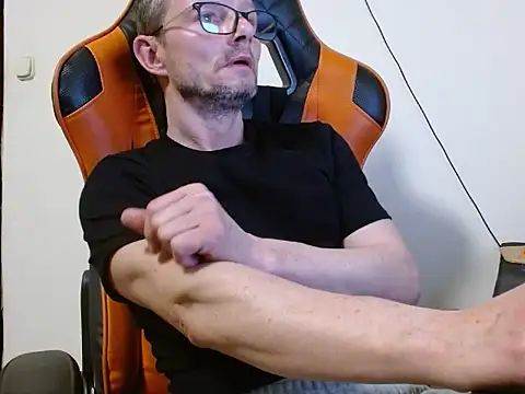 Snapshot of Sokarek chatting on March 2026 09:36:02 PM Sokarek online show from March 2026 09:36:02 PM