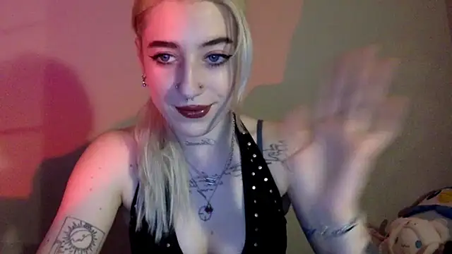 EmmyWet online show from April 2026 07:32:01 PM