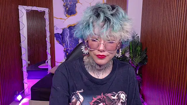 Snapshot of Lyra_tay chatting on May 2026 07:11:01 PM Lyra tay online show from May 2026 07:11:01 PM