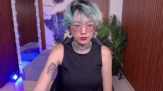Snapshot of Lyra_tay chatting on June 2026 07:04:02 PM Lyra tay online show from June 2026 07:04:02 PM