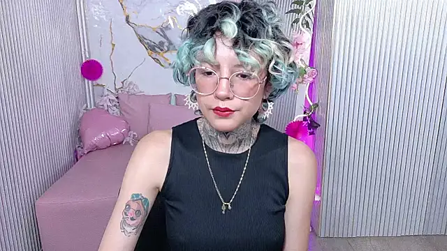 Snapshot of Lyra_tay chatting on July 2026 01:35:02 PM Lyra tay online show from July 2026 01:35:02 PM