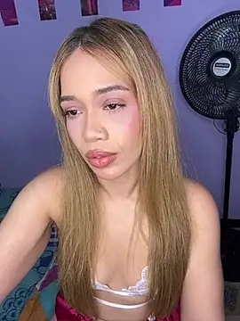 Anna25w online show from April 2026 01:44:02 AM