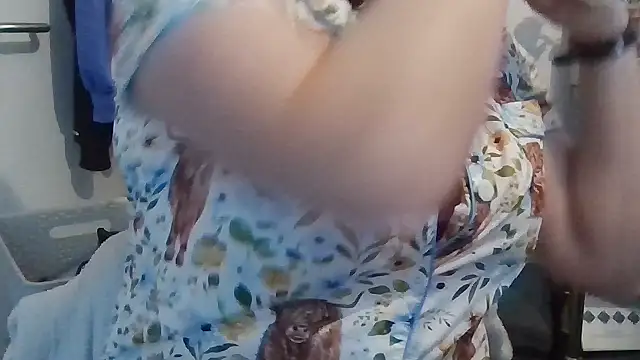 StaceyXOXO online show from March 2026 11:51:01 AM