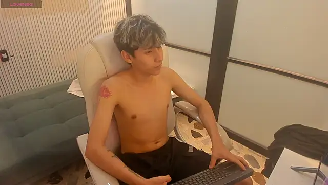 Snapshot of DeilanWolf chatting on March 2026 05:08:02 AM DeilanWolf online show from March 2026 05:08:02 AM