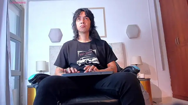 Snapshot of so_pop chatting on March 2026 02:01:01 PM so pop online show from March 2026 02:01:01 PM