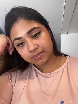 danniiq online show from March 2026 07:19:01 PM