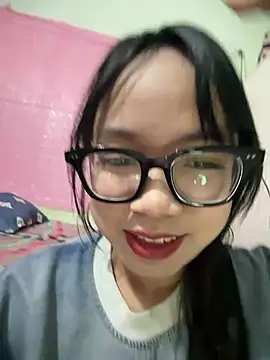 Leeeeiu online show from June 2026 03:24:01 PM