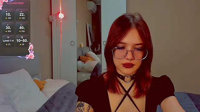 Marika Degas online show from April 2026 01:31:01 PM