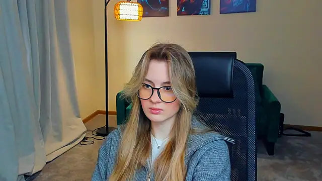 Snapshot of DortheaHupy chatting on March 2026 07:32:02 AM DortheaHupy online show from March 2026 07:32:02 AM