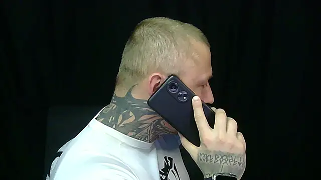Snapshot of devilWithTats chatting on April 2026 07:06:02 AM devilWithTats online show from April 2026 07:06:02 AM