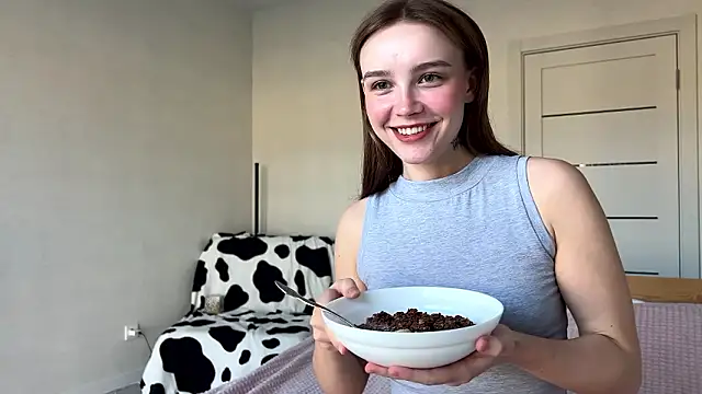 Lolatatee online show from March 2026 05:00:01 AM