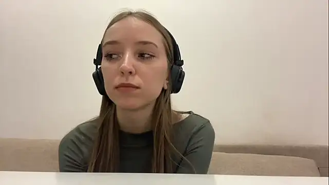 Snapshot of NovaXP chatting on February 2026 12:28:02 PM NovaXP online show from February 2026 12:28:02 PM